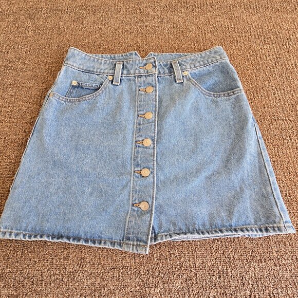 Levi Notch Skirt Light Wash Sz 29 Pre-Owned - Picture 1 of 8